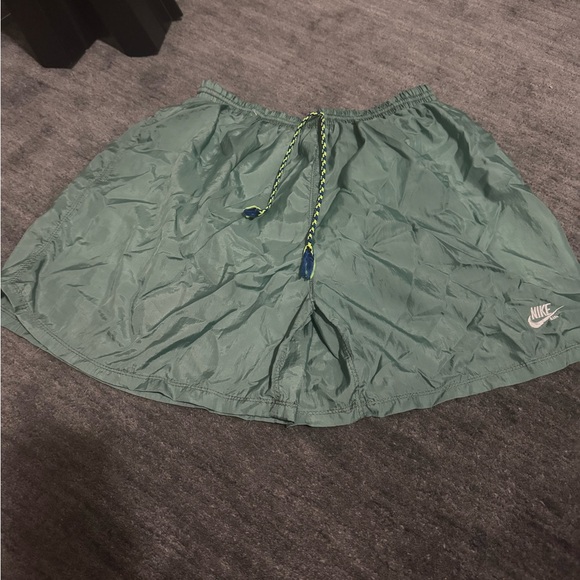 Vintage Nike Green Athletic Shorts - Picture 1 of 2